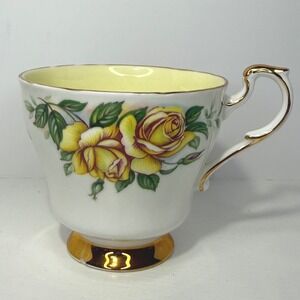 Paragon Royal Standard Harry Wheatcroft Six World Famous Rose Diorama Yellow Cup